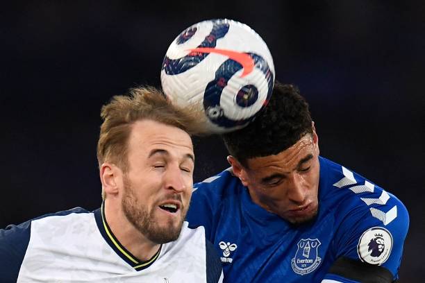 撤步三分 撤步三分